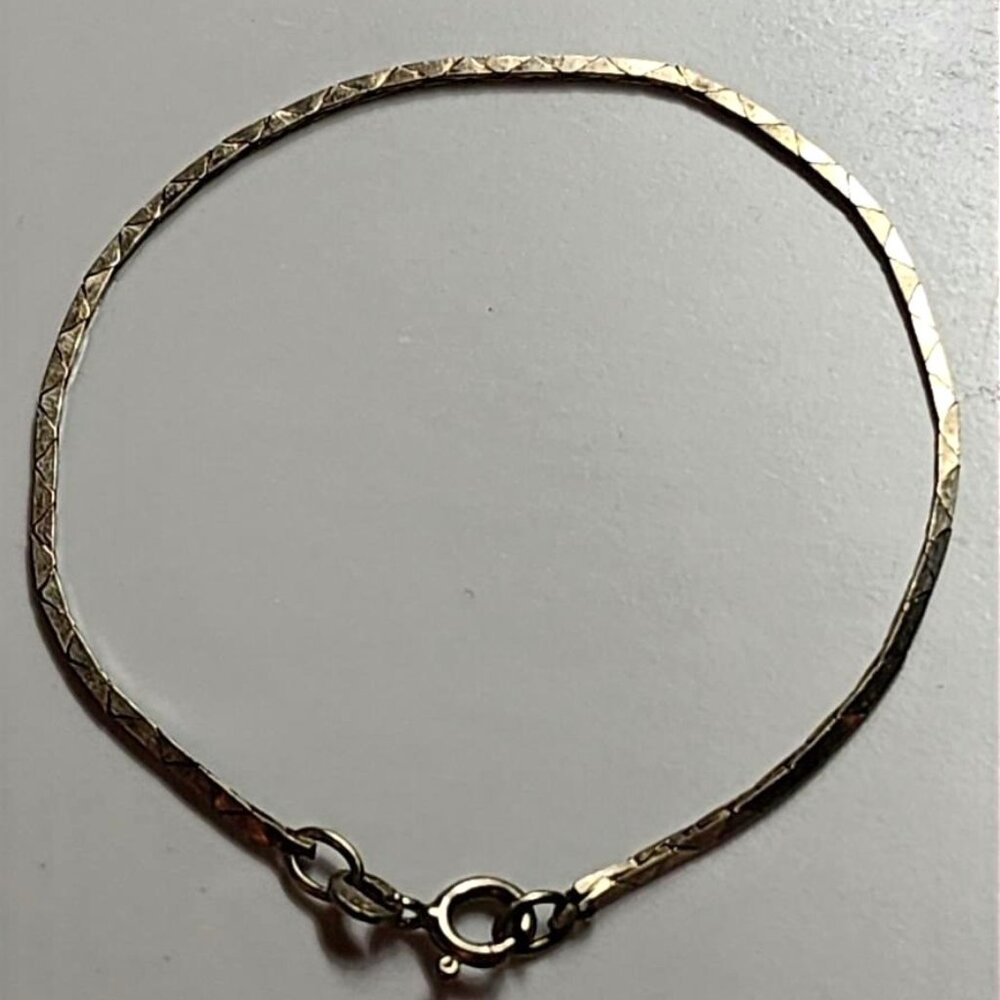 925 Sterling Made in Italy Herringbone V shape Flat Flexible Bracelet 17cm long